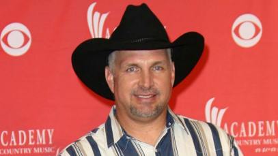 Garth Brooks recently had an eye-opening conversation with Luke Combs about Randy Travis