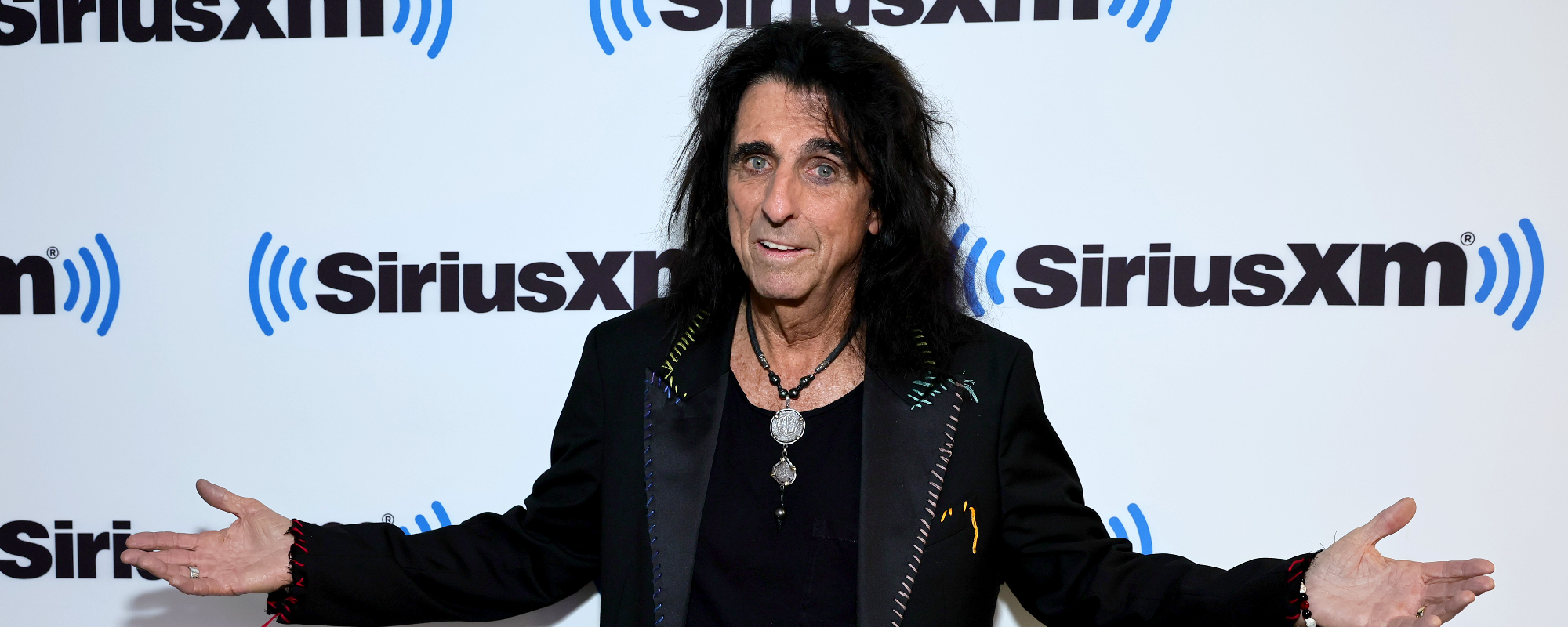 Alice Cooper Talks the Death of “Shock Rock,” Scoffs at Retirement