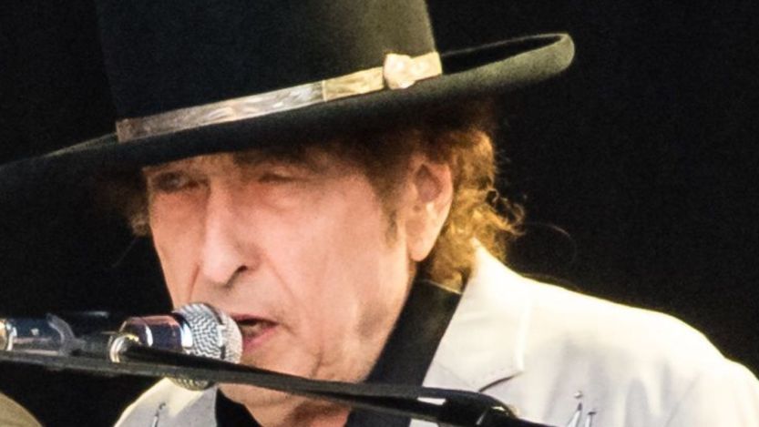 See Bob Dylan Team Up With Elvin Bishop For Stunning Duet