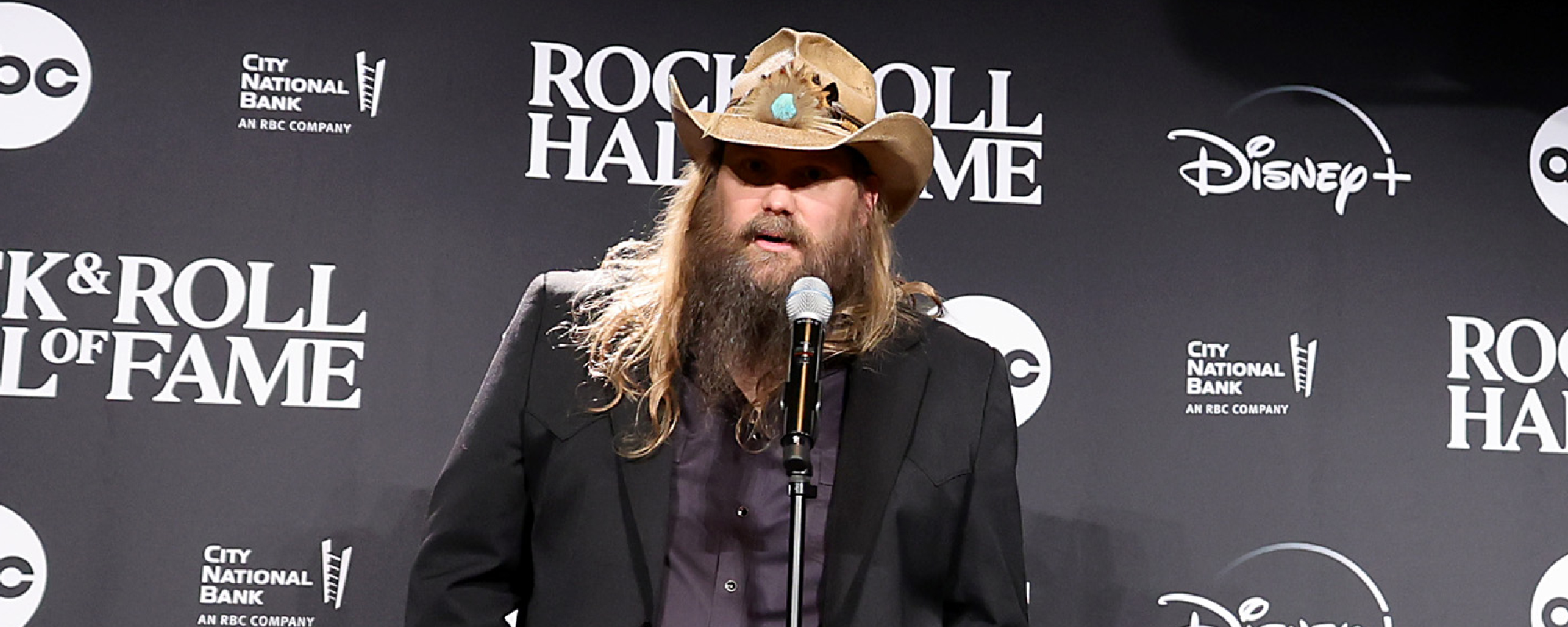 Chris Stapleton Once Honored Vince Gill With Cover of "Whenever You Come Around"