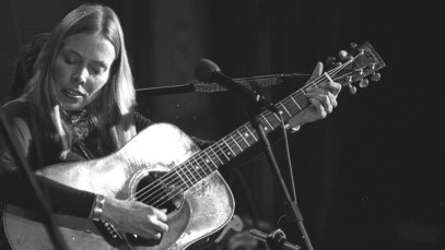 Joni Mitchell to Release the ‘Archives, Vol. 4’ Box Set, Featuring Rarities from Her Jazz-Influenced Late-1970s Work