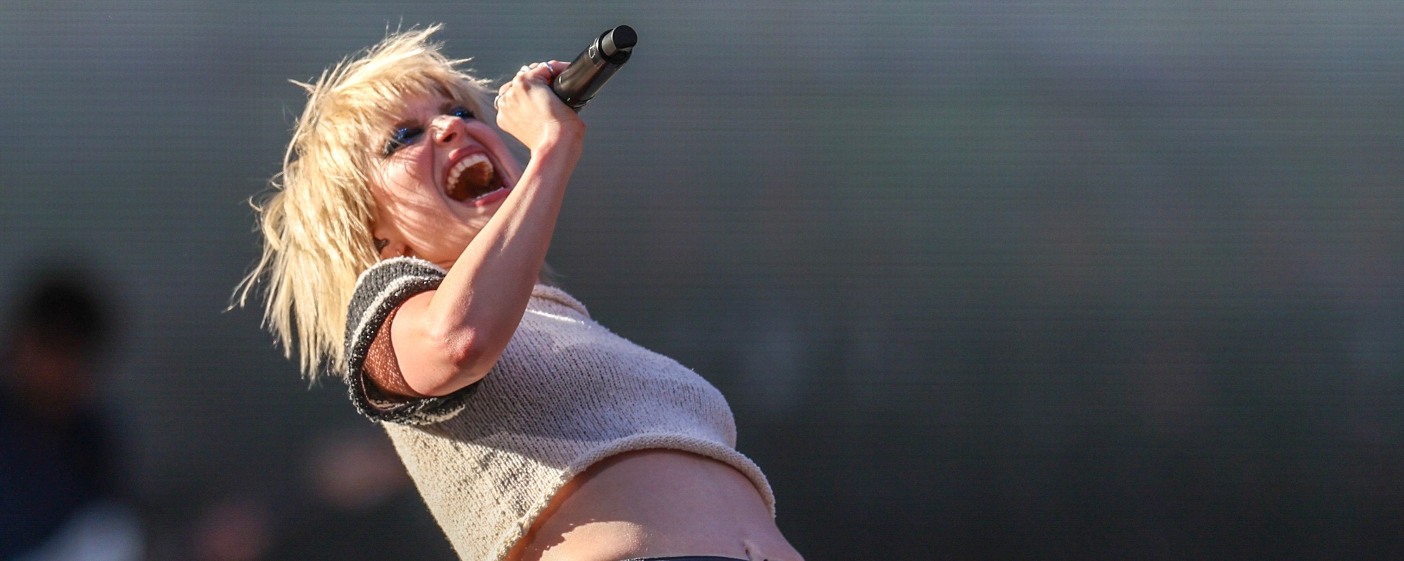 Watch Paramore’s Hayley Williams Honor Freddie Mercury At Wembley Stadium