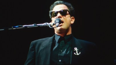 Billy Joel Pays Tribute to Longtime Guitarist David Brown, Who Died This Past Week