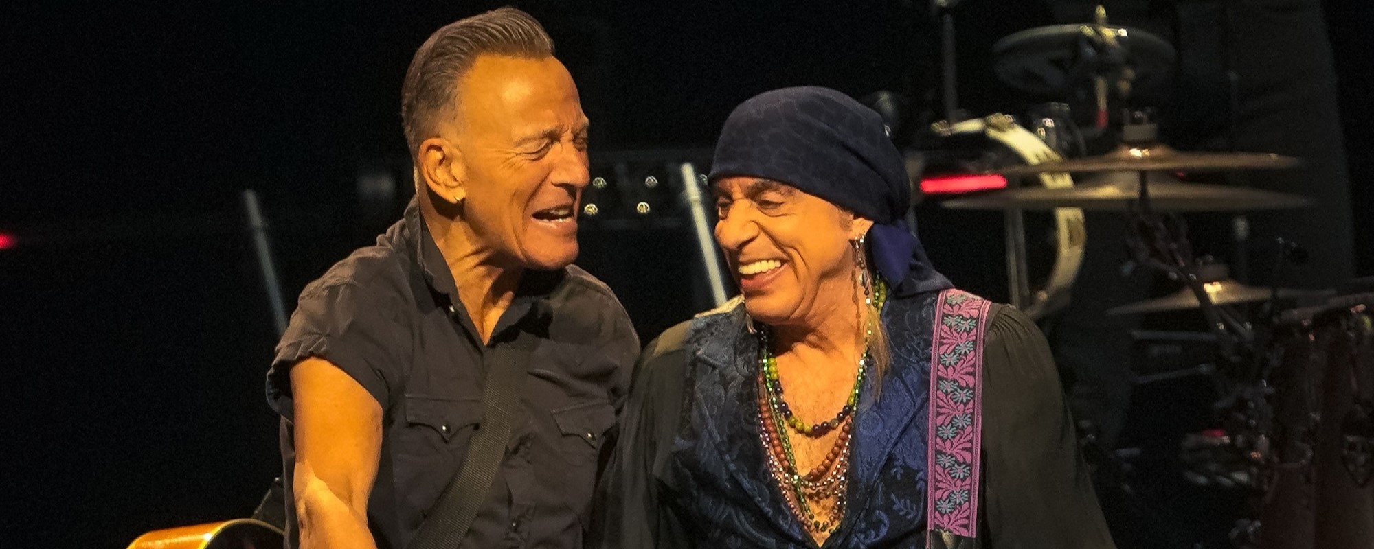 “A Very Rare E Street Train Wreck”: Bruce Springsteen and Steven Van Zandt Flub the Lyrics to a Boss Classic