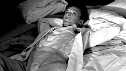 On This Day in 1988: Steve Winwood Scored His First (and Only) No. 1 Solo Album on the ‘Billboard’ 200 with ‘Roll with It’