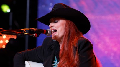 That One Time Wynonna Judd Dazzled on Stage With Shania Twain and Tanya Tucker for "Man! I Feel Like a Woman!"