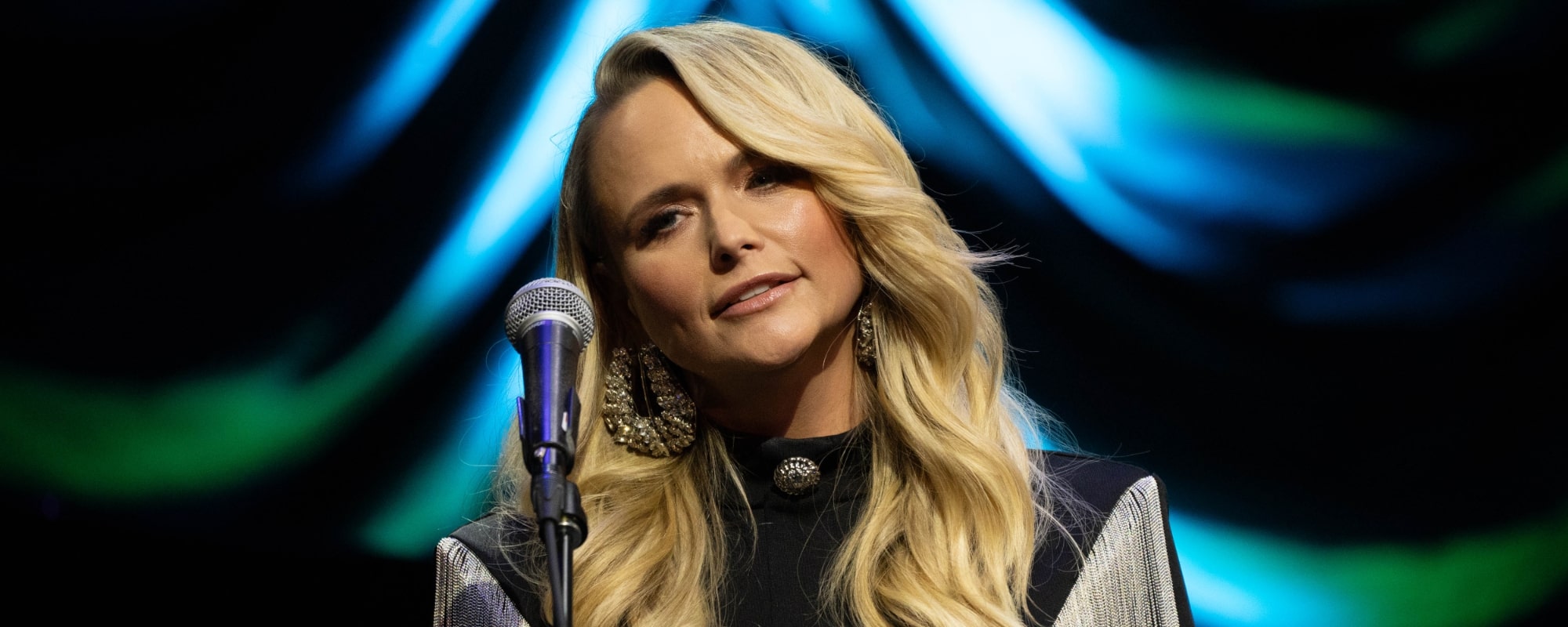 Miranda Lambert Shares Vulnerable Ballad “No Man’s Land” from Her Upcoming Album ‘Postcards from Texas”