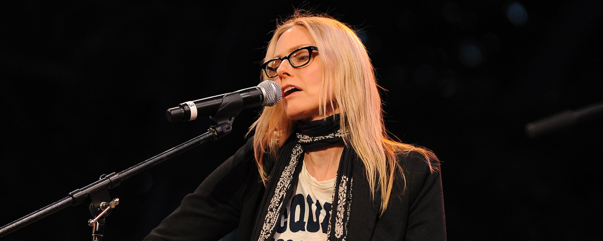 Post-Millennial Classic: Aimee Mann Torches Bad Boyfriends and/or Wrongheaded Music Execs on “It Takes All Kinds”