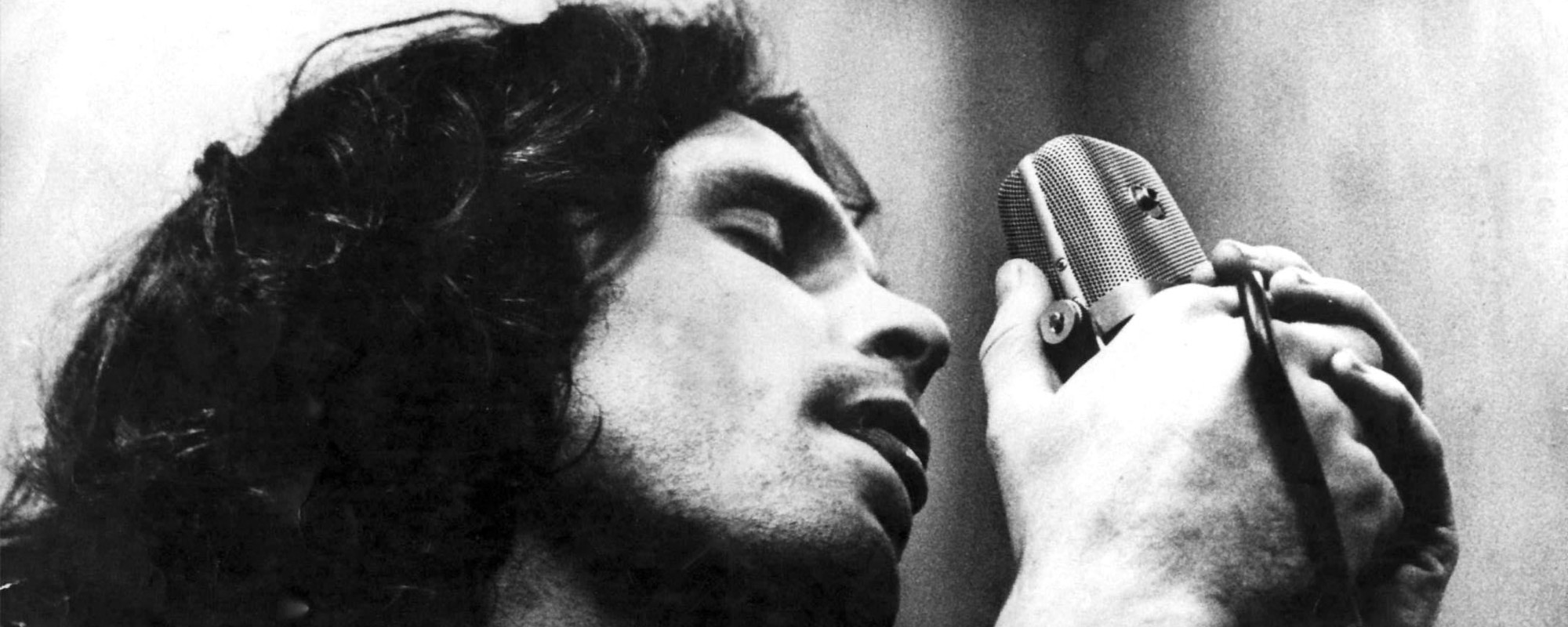 4 de los momentos musicales más salvajes de Jim Morrison