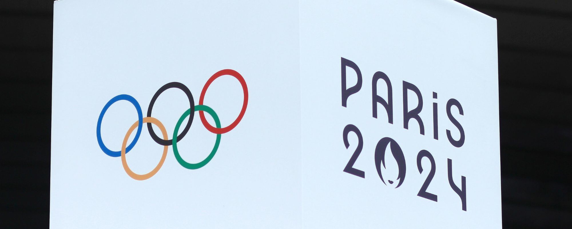 Phoenix Performs “lisztomania” During Closing Ceremony Of 2024 Paris 