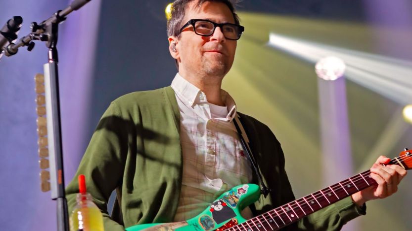 Rivers Cuomo of Weezer performing