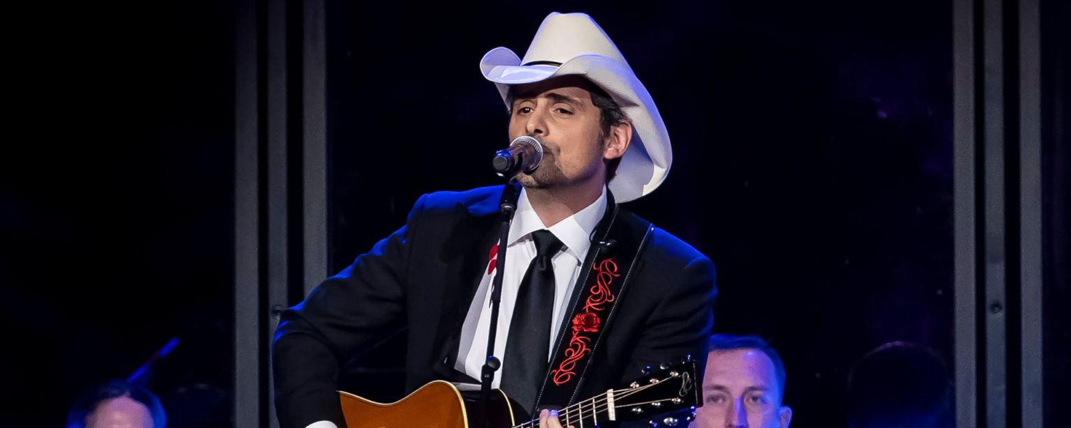 The Top 5 Male Country Artists of the 2000s - American Songwriter