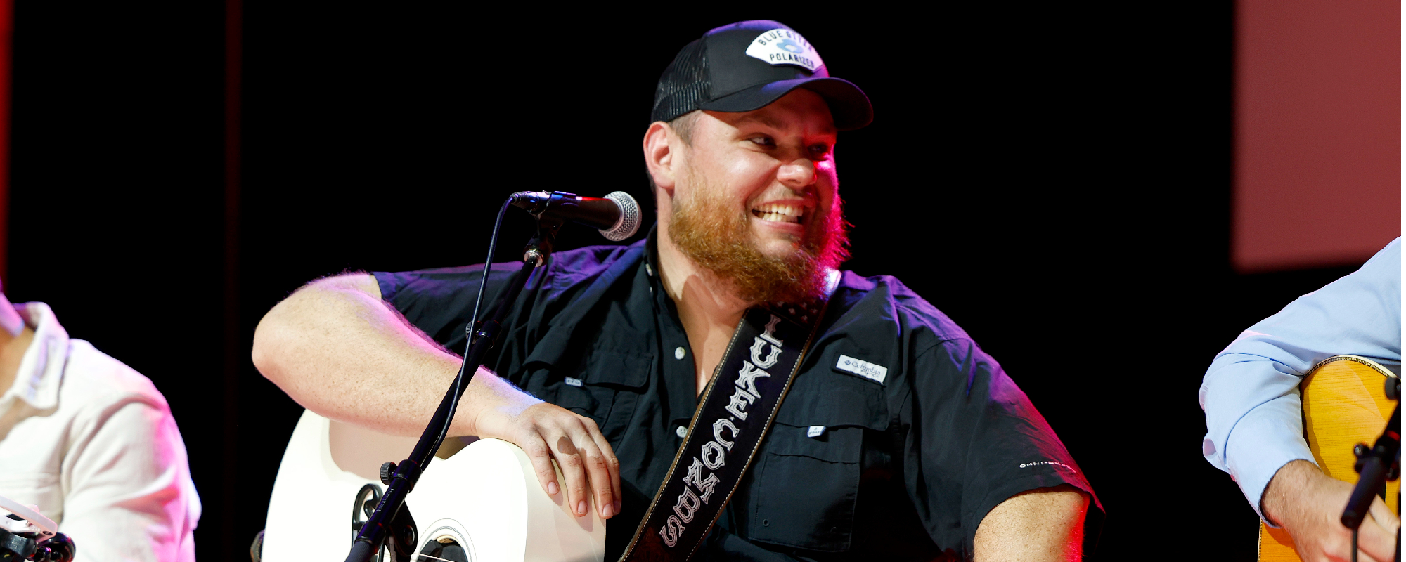 Watch Luke Combs and an Arena of 60,000 Concertgoers Serenade a 17-Year-Old Terminally Ill Fan