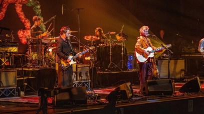 Something So Strong: Crowded House Delivers Masterfully Melodic Set at Connecticut Casino Concert