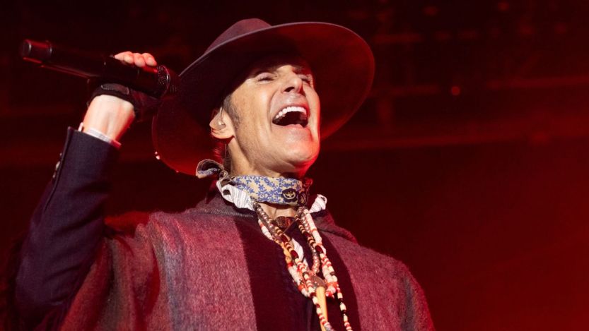 Perry Farrell Takes "Full Accountability" For "Inexcusable Behavior" Following Onstage Fight With Dave Navarro