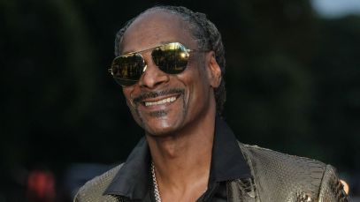 'The Voice' Contestant Gets No Turns, But Leaves With a Gift From Snoop Dogg