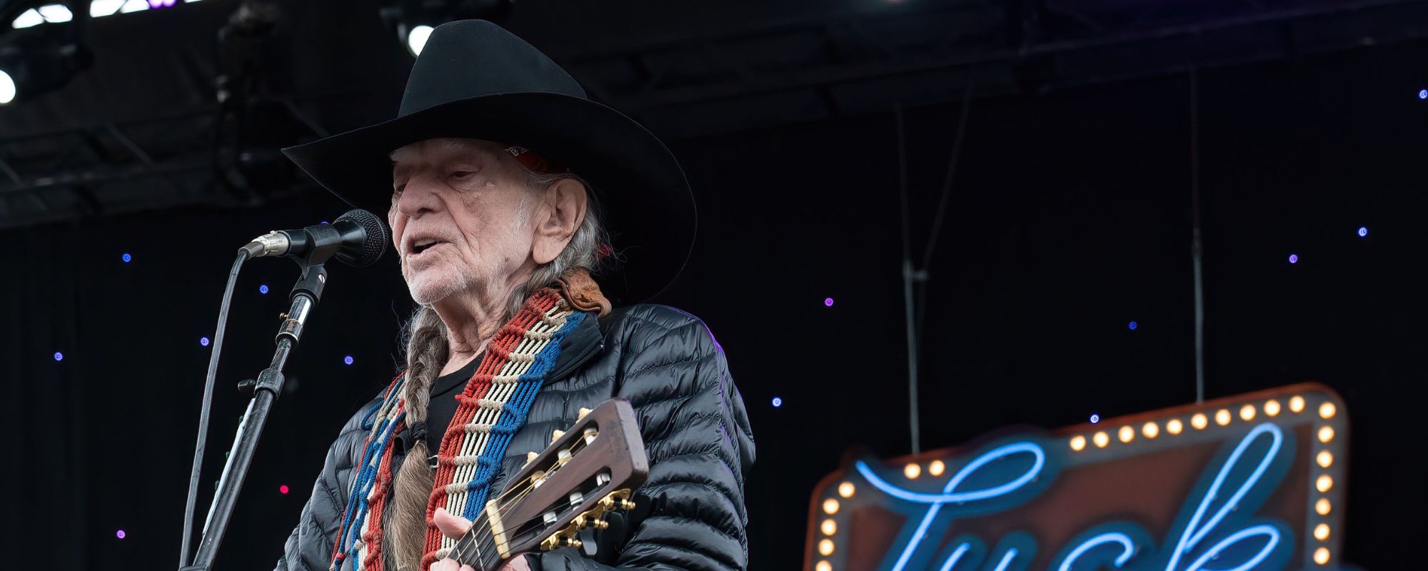 Willie Nelson Teams up With The Oak Ridge Boys for the First Time Ever