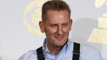 Rory Feek is in a public feud with his daughters Hopie and Heidi Feek