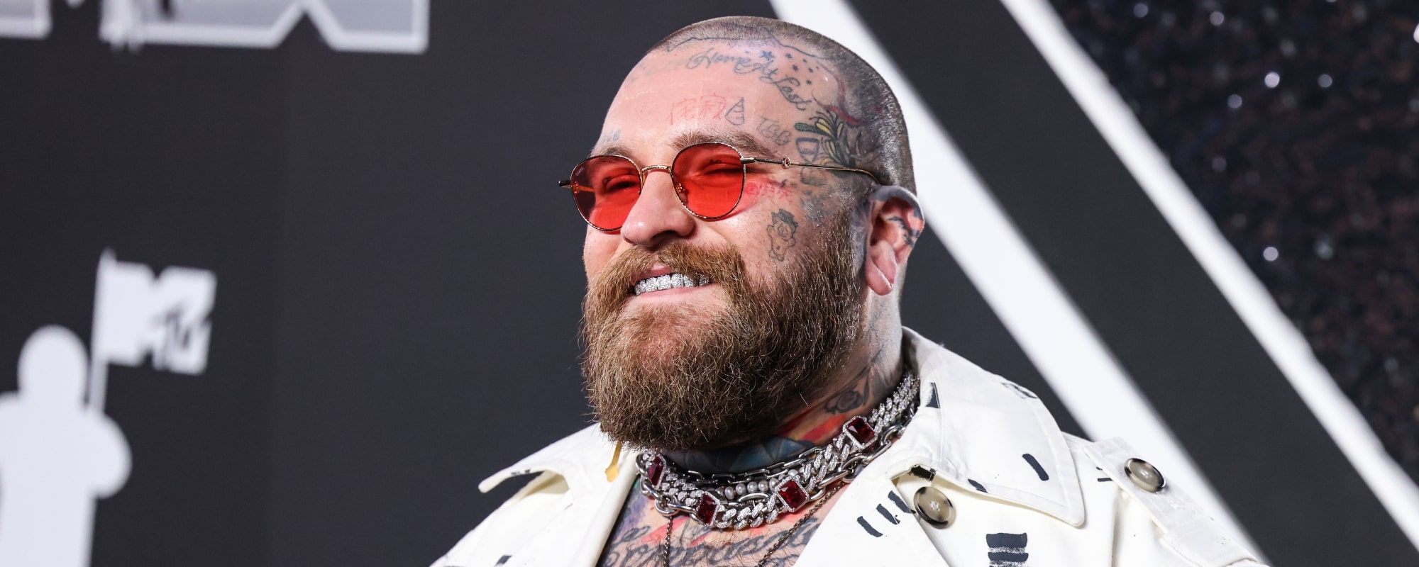 Fans Who Wanted More Teddy Swims at the VMAs Can Now Watch His Full Performances of “The Door” and “Lose Control”