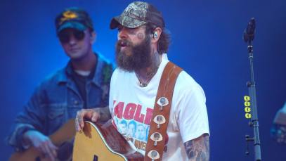 Post Malone and Riley Green become bartenders