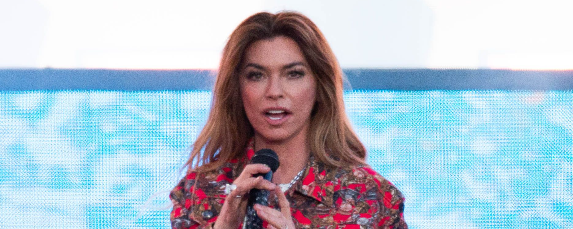 Shania Twain Talks Stage Fright Concerns Ahead of People’s Choice Country Awards Hosting Gig