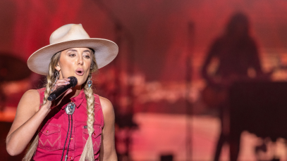 Lainey Wilson Reveals a Fan Once Spit on Her During a Concert