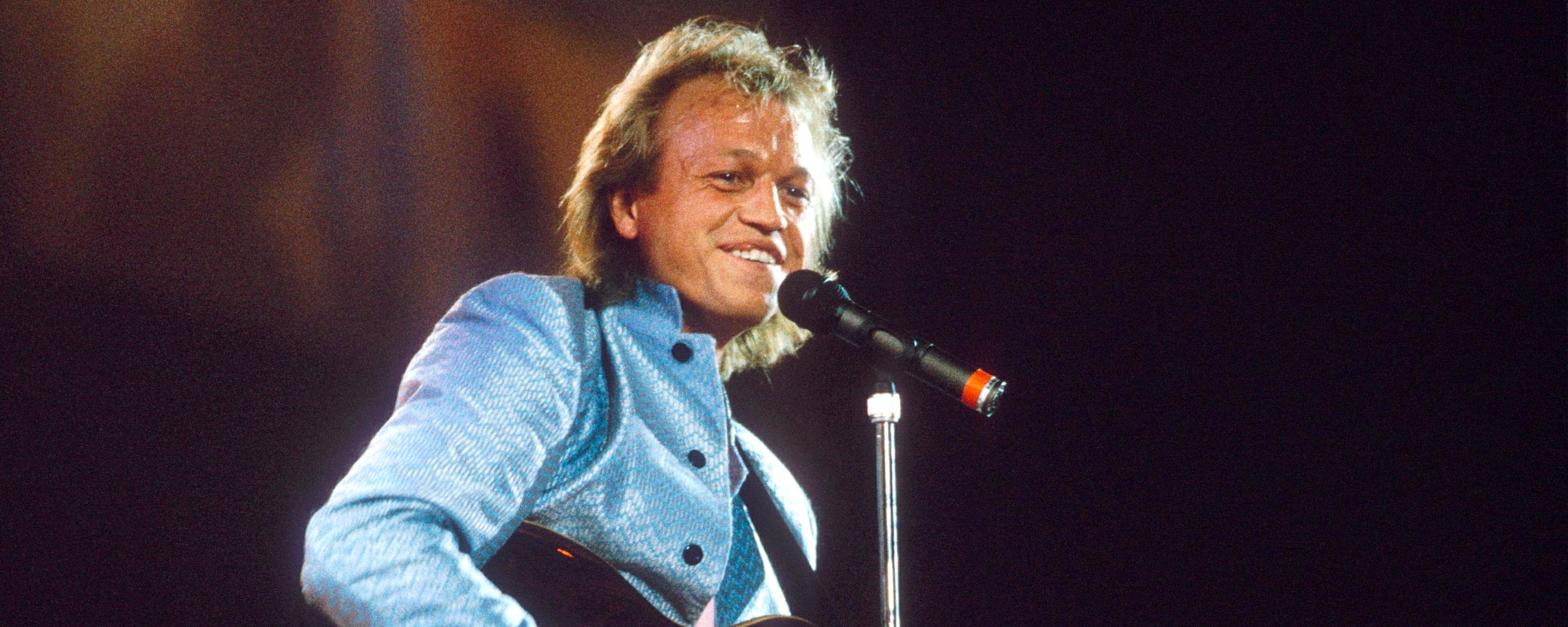 حافظ المستوى 42 على جذوره الاندماجية سليمة بينما ظل يتصدر قوائم موسيقى البوب بهذه الأغنية المنفردة عام 1985 حافظ المستوى 42 على جذوره الاندماجية سليمة بينما ظل يتصدر قوائم موسيقى البوب بهذه الأغنية المنفردة عام 1985