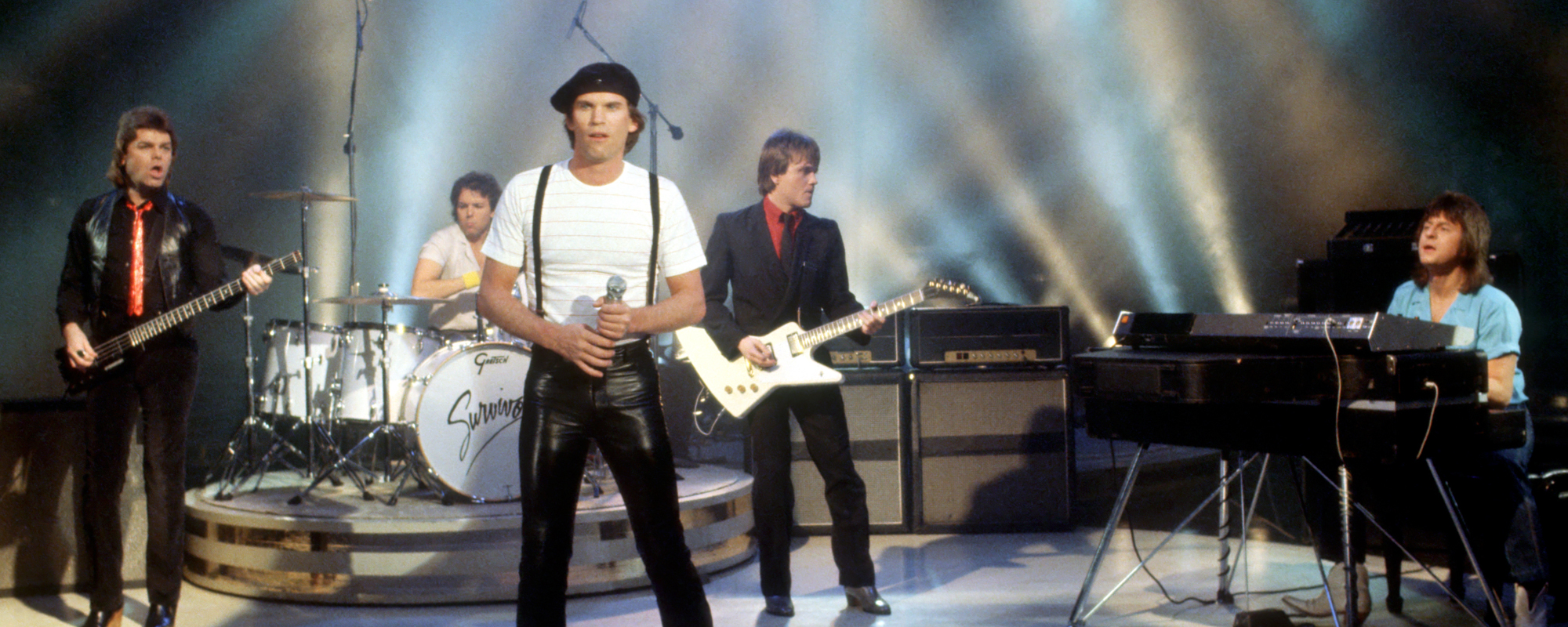 اجتذبت أول 40 أغنية ناجحة لـ Survivor قاعدة جماهيرية كبيرة جدًا من المشاهير