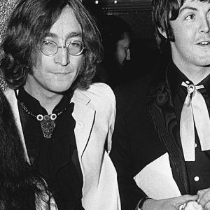 Yoko Ono, John Lennon, and Paul McCartney pose together