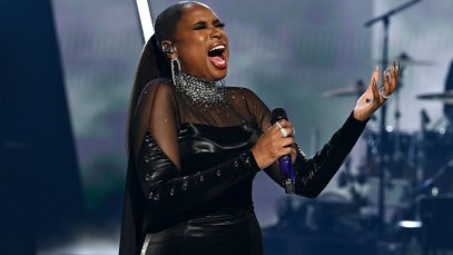 Watch Jennifer Hudson Deliver a Whitney Houston AMA Tribute