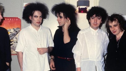 British new wave group The Cure members Robert Smith, Lol Tolhurst, Porl Thompson, Simon Gallup, Boris Williams