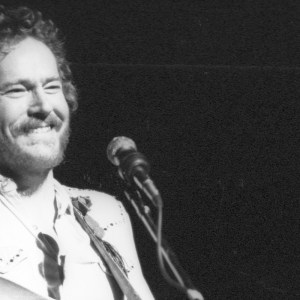 Gordon Lightfoot Performing
