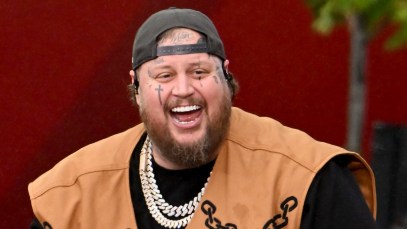 Jelly Roll Recalls How He Broke His CMA Award: “I Was So Excited”