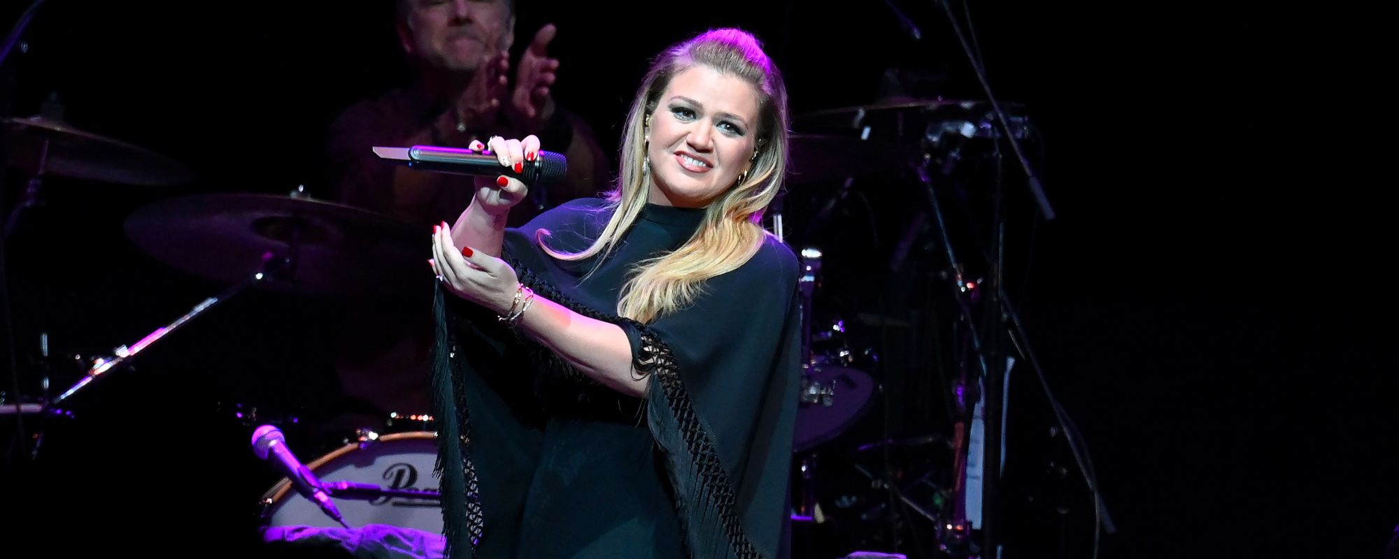 3 Kelly Clarkson Songs That Prove She’s a Vocalist for the Ages ...
