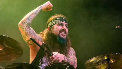 Dream Theater Honors Mike Portnoy's Sister Passing away With "The Spirit Carries On"