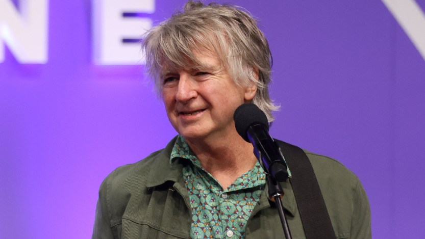 Neil Finn Reveals the One Fleetwood Mac Song He Struggled to Perform: "I Don't Think I Can Do That One"