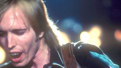 Watch Tom Petty Get Silly Singing an Unreleased Tune Called “I’m Stupid” from the ‘Heartbreakers Beach Party’ Documentary