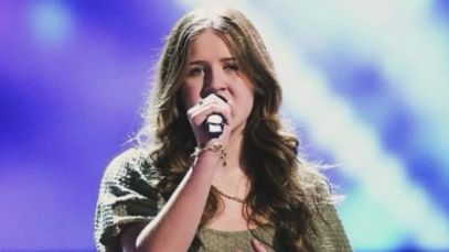 'The Voice' Fans Have Dubbed This 15-Year-Old Hopeful "A Mini Kelly Clarkson"