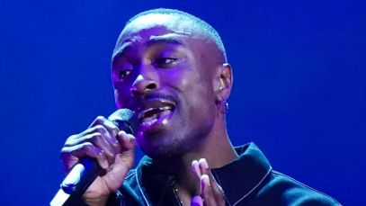 ‘The Voice’ Contestant Stuns With Four-Chair Turn Performance of ‘The Way We Were'