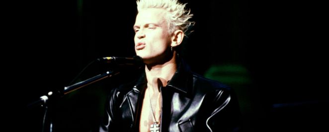 Billy Idol performing