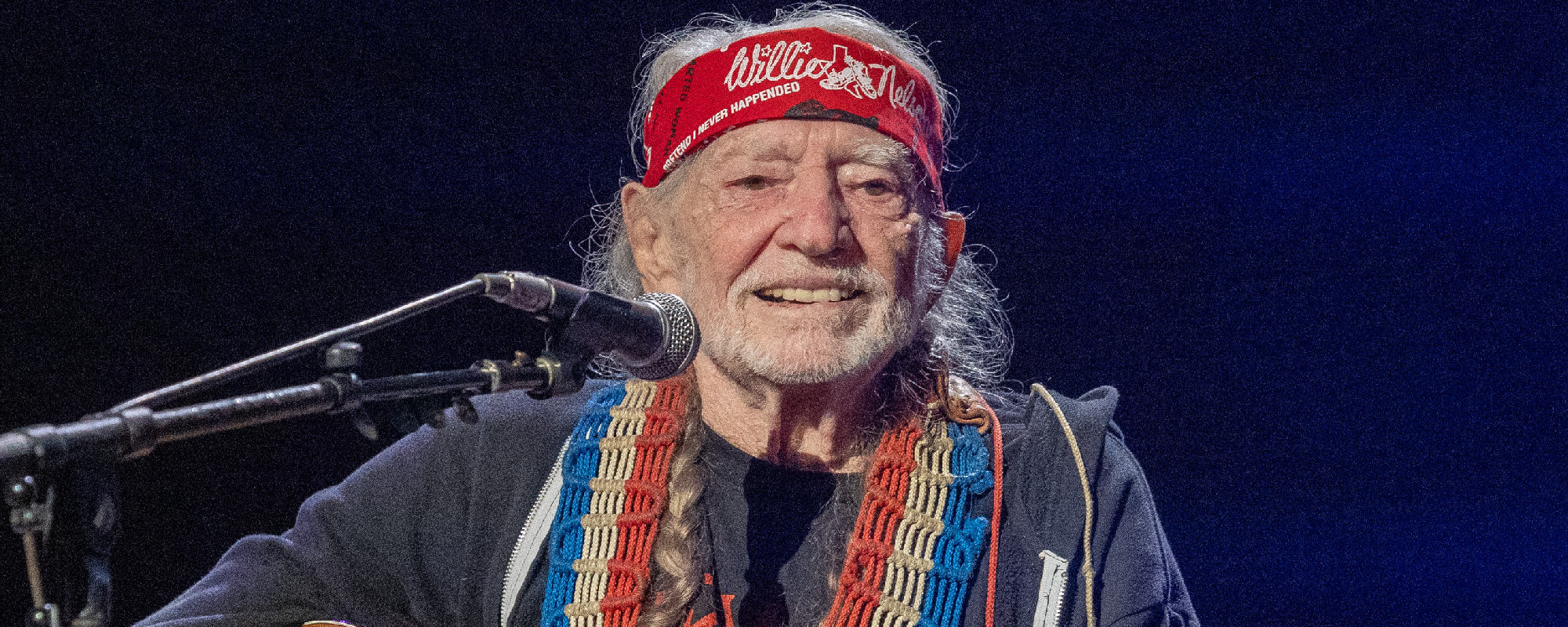 Willie Nelson Invites Fans To Sing "Mammas Don't Let Your Babies Grow Up To Be Cowboys" With Him