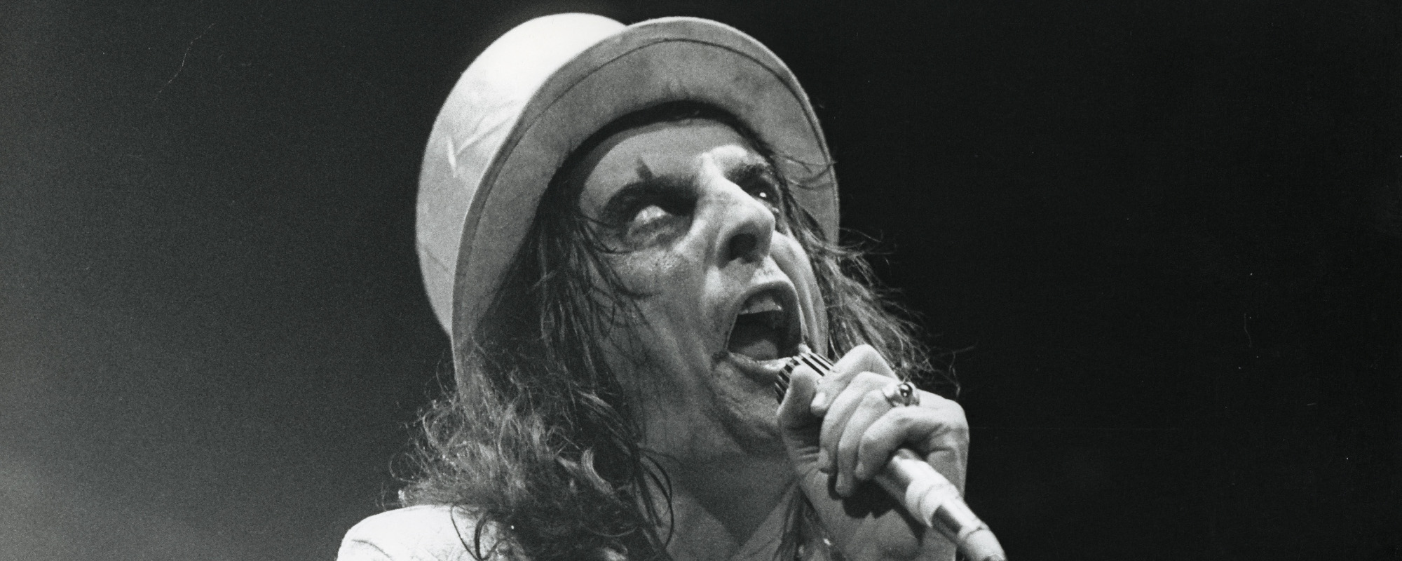 4 أغاني روك خالدة من السبعينيات تجعلك تشعر بالشباب مرة أخرى