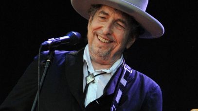 Bob Dylan performing