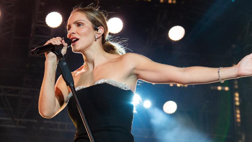 Katharine McPhee sang with Riley Green at the Grand Ole Opry