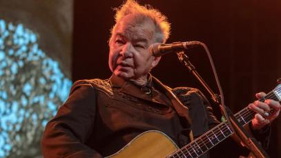 John Prine and Bonnie Raitt performed together often