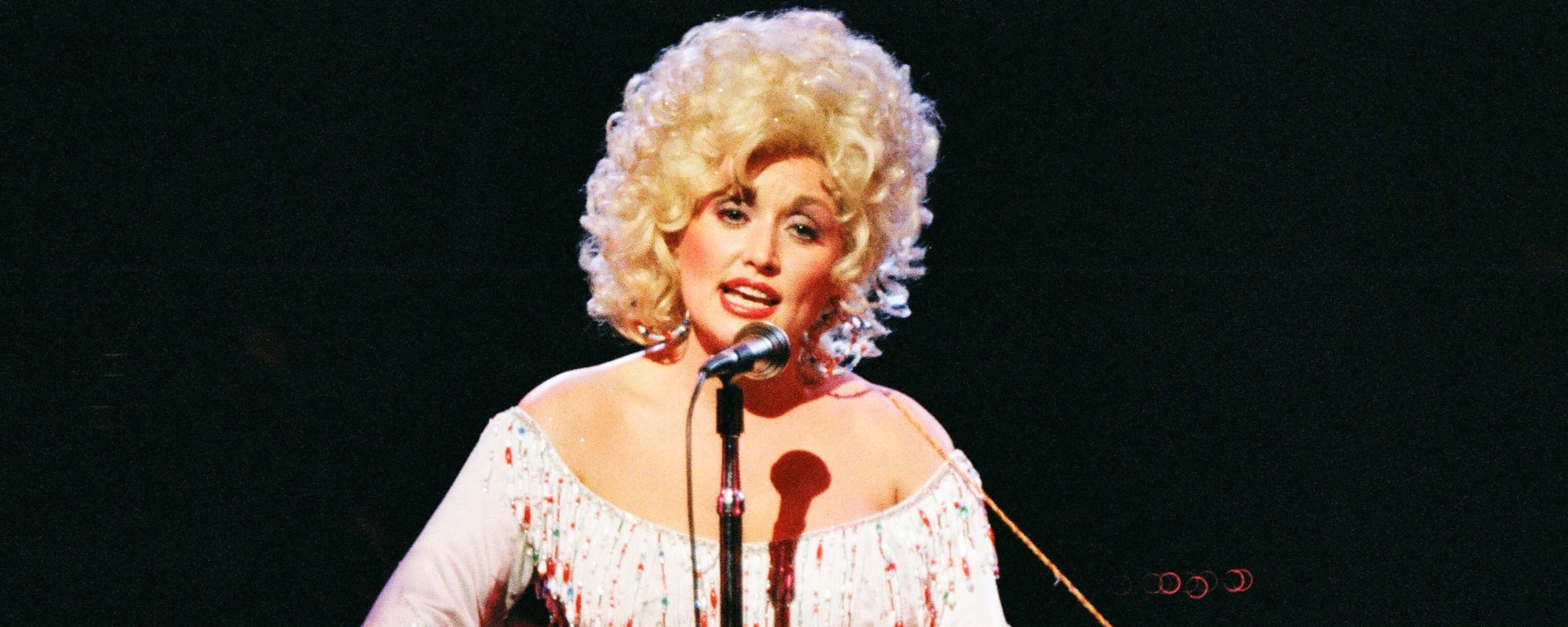 Dolly Parton released coat of many colors on this day in 1971