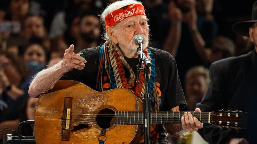 Willie Nelson jammed with Phil Lesh and Friends