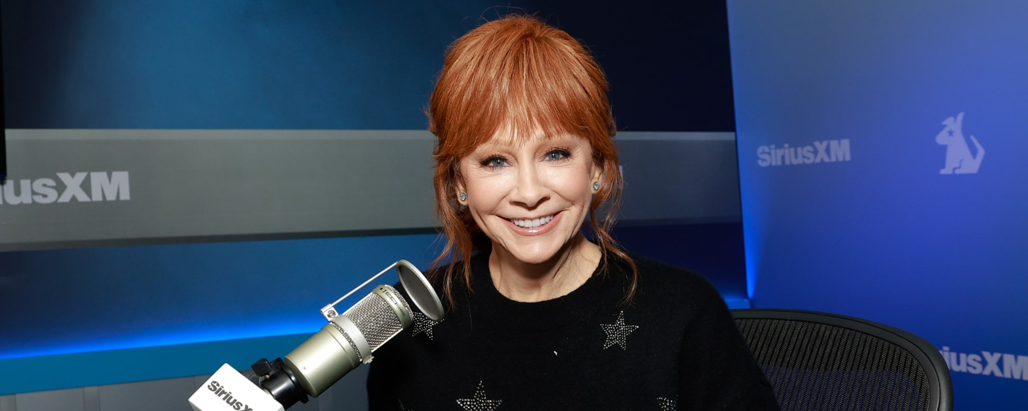 Reba McEntire Calls Writing the 'Happy's Place' Theme with Carole King a "Dream  Come True" - American Songwriter