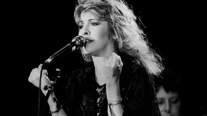 Stevie Nicks performing