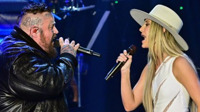 Jelly Roll’s Surprise NFL Thanksgiving Halftime Show With Lainey Wilson Has the Internet in a ‘Whirlwind’
